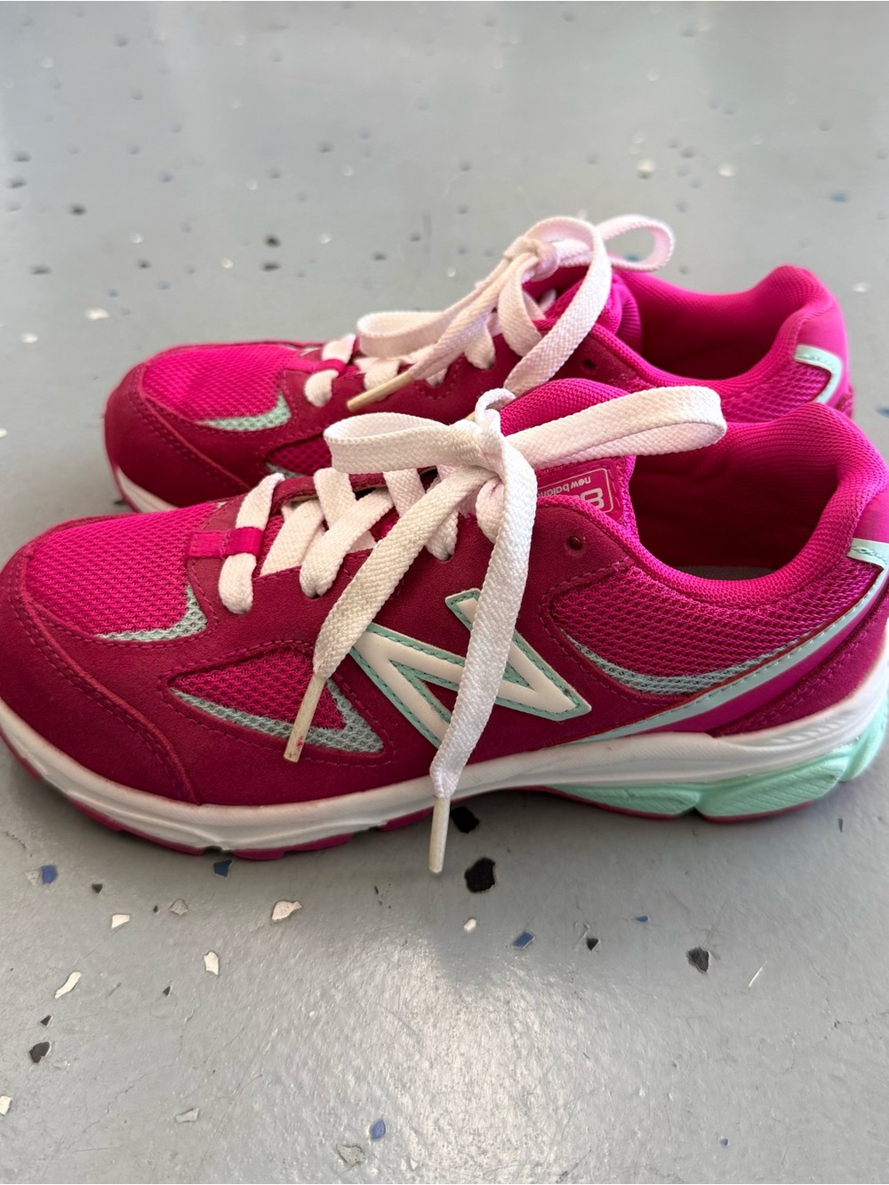 New Balance kids 888 sneakers size 1 girls